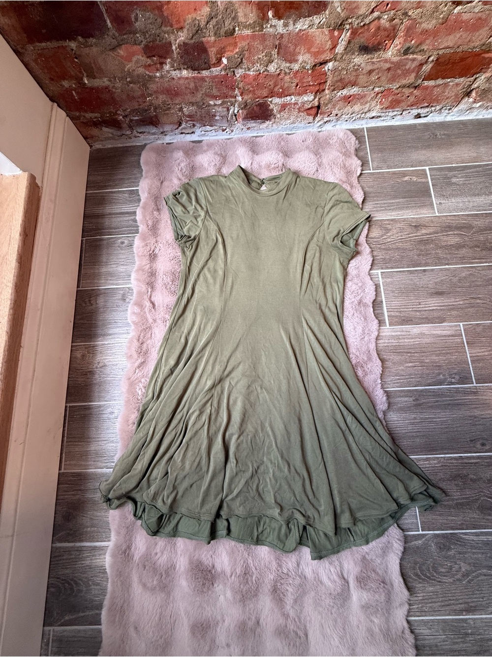Silence + Noise green casual mini dress, size large